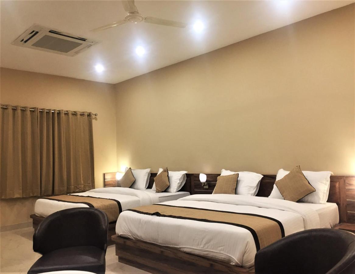 Hotel Bharat Kota  Exterior photo